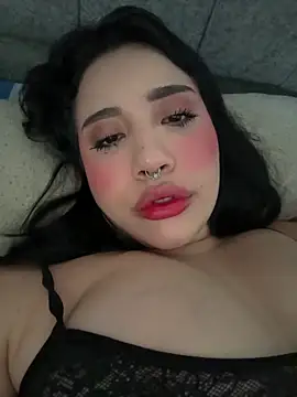emy eviee online show from April 27, 3:21 pm