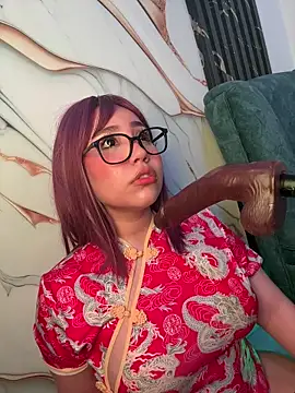 emy eviee online show from March 24, 7:14 pm