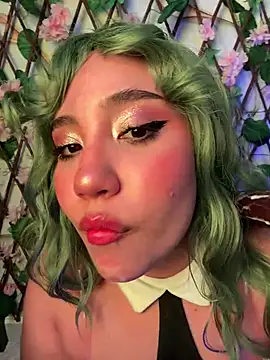 emy eviee online show from March 19, 6:19 pm