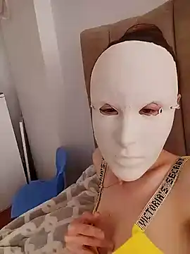 Snapshot of alalora09 chatting on November 25, 12:38 pm alalora09 online show from November 25, 12:38 pm