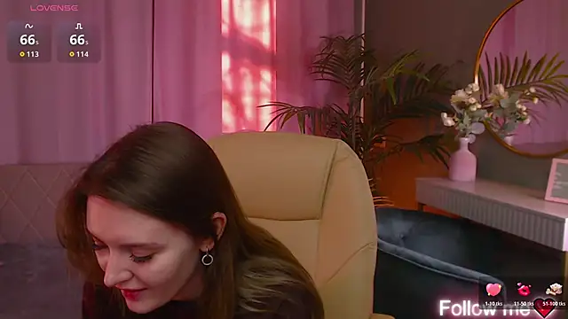 Ursula Andres online show from April 7, 1:07 am