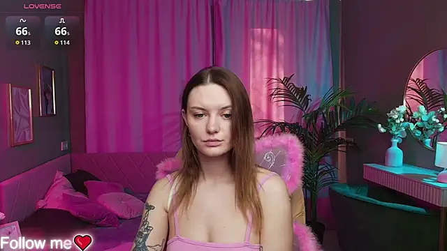 Ursula Andres online show from April 15, 1:11 am