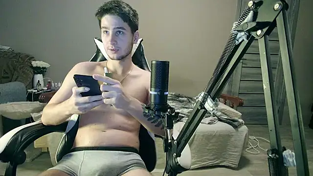 6thfingq online show from November 29, 3:23 pm