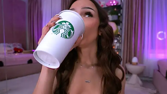 oh M God online show from February 20, 8:22 pm