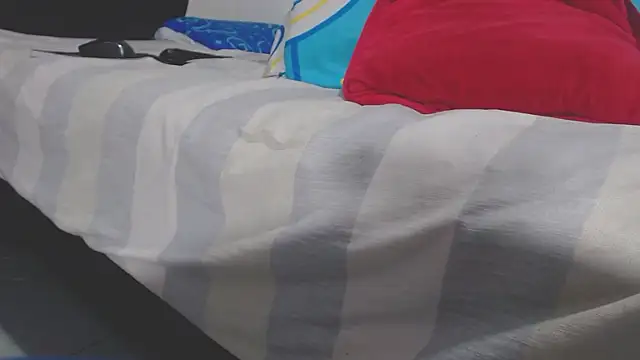 ebony cristal 1 online show from March 26, 10:35 am