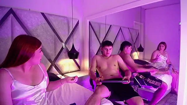 SophieAndLucas online show from November 27, 12:22 am