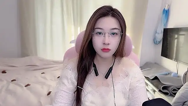 TTtia  online show from January 10, 1:45 am