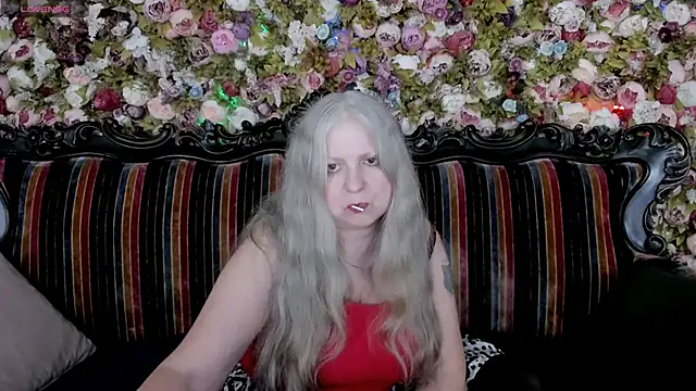 Snapshot of mariabelladonna chatting on June 17, 9:03 pm mariabelladonna online show from June 17, 9:03 pm