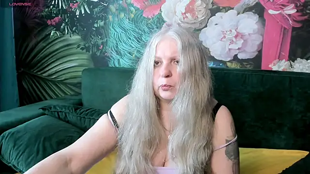 mariabelladonna online show from May 25, 12:21 am