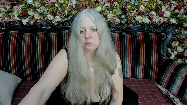 mariabelladonna online show from May 1, 10:04 pm
