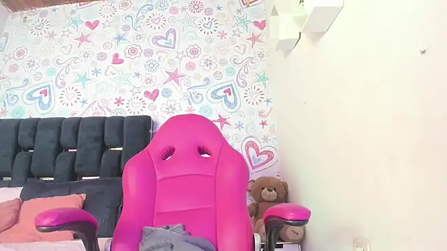 ISA RIVAS online show from December 20, 11:57 am