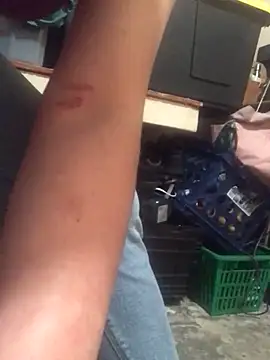 AndreaSFanSTo online show from February 4, 9:54 pm