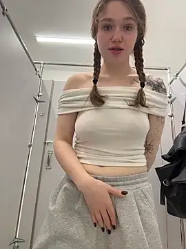 RussianWoman online show from April 5, 1:01 am