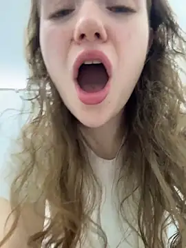 RussianWoman online show from April 3, 3:24 am