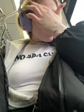 Snapshot of RussianWoman chatting on December 20, 9:45 am RussianWoman online show from December 20, 9:45 am