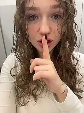 RussianWoman online show from April 6, 3:46 am