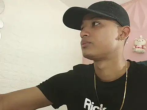 willytal2025 online show from December 22, 2:06 pm