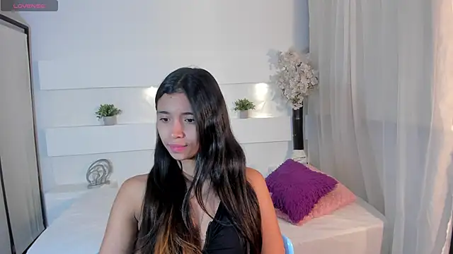 Snapshot of Ashleycooper5 chatting on November 21, 8:08 pm Ashleycooper5 online show from November 21, 8:08 pm