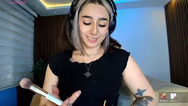 GabyRose9 online show from February 26, 7:47 pm