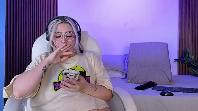 GabyRose9 online show from February 12, 7:57 pm