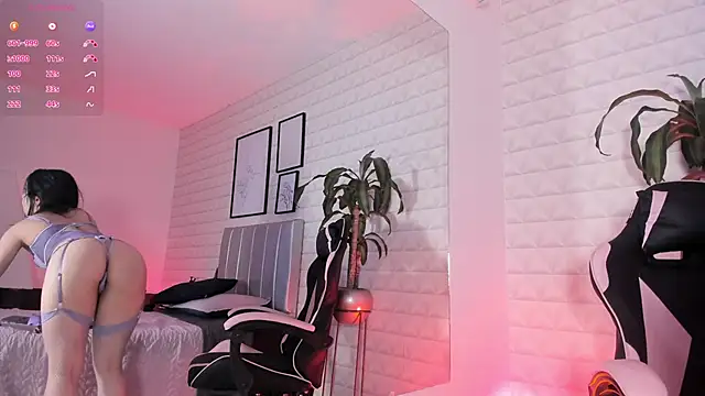 Elizabetth Benz online show from March 9, 7:06 pm