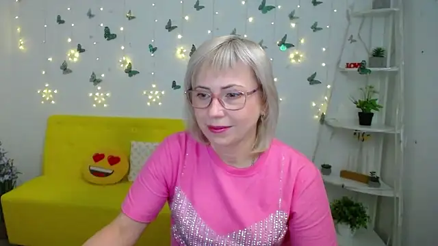 LaurenWishy online show from March 14, 6:08 am