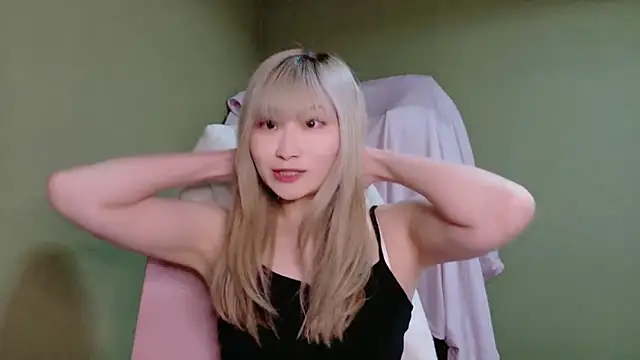 miyu0003 online show from March 8, 12:30 pm