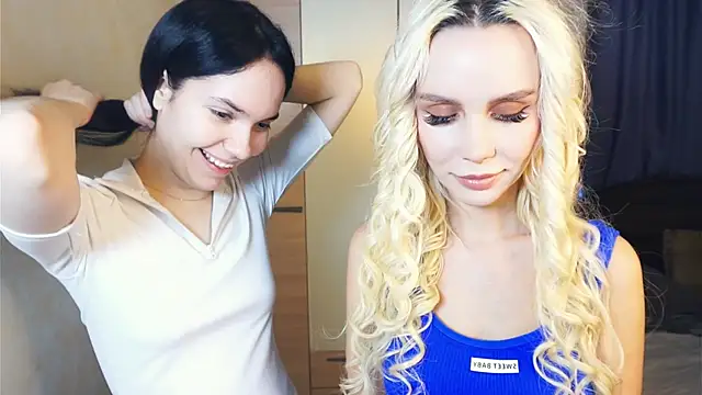 LorrieWilcinski online show from January 12, 5:58 am