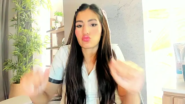 IsabelaStefano online show from May 10, 3:21 am