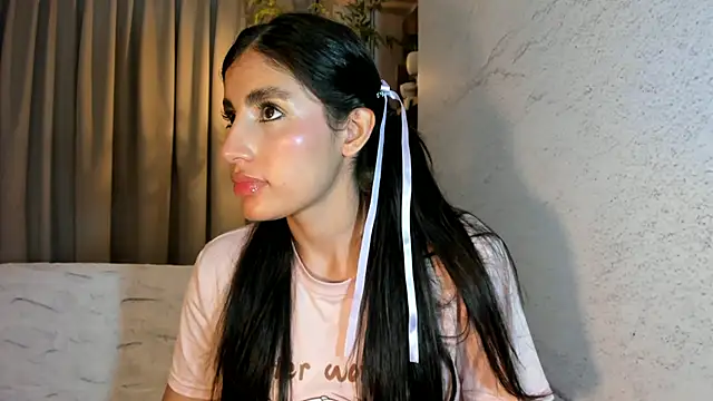 Snapshot of IsabelaStefano chatting on July 17, 3:26 am IsabelaStefano online show from July 17, 3:26 am