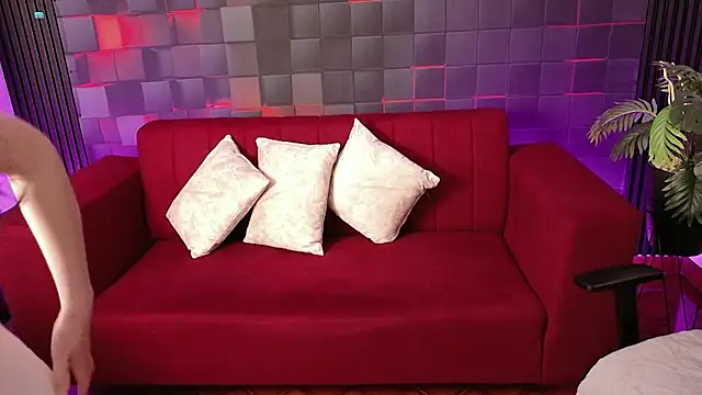 Snapshot of GracieCollins chatting on July 9, 3:55 pm GracieCollins online show from July 9, 3:55 pm