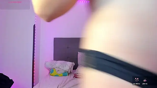 tessa  evans online show from March 17, 12:02 am