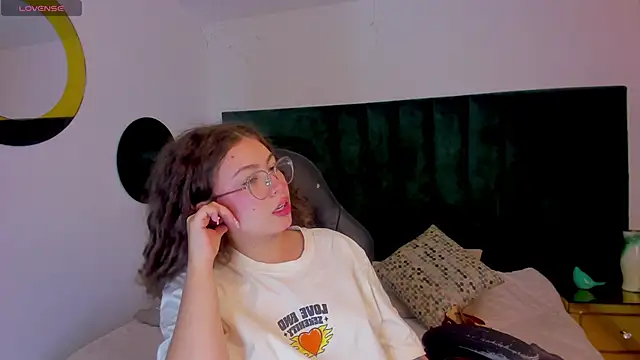 MarieTaylor  online show from March 4, 12:07 am