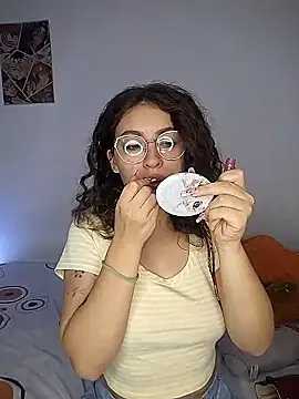 MarieTaylor  online show from January 14, 10:46 pm