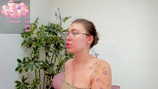 MarieTaylor  online show from April 10, 6:26 pm