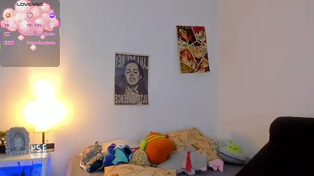 Snapshot of MarieTaylor_ chatting on May 1, 8:25 pm MarieTaylor online show from May 1, 8:25 pm