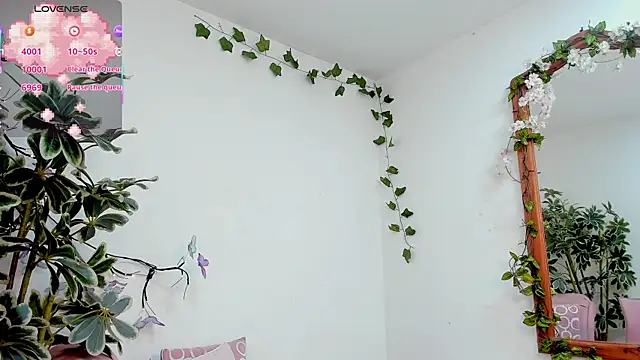 MarieTaylor  online show from April 7, 9:49 pm