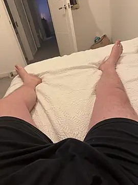 Snapshot of -bfc1882- chatting on February 18, 6:04 pm -bfc1882- online show from February 18, 6:04 pm