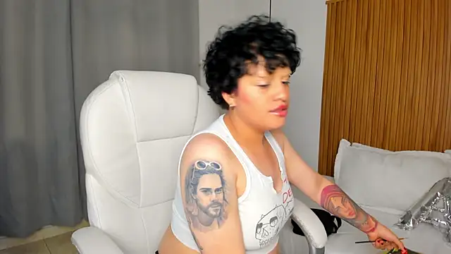 Alaska deluxe online show from January 19, 1:09 am