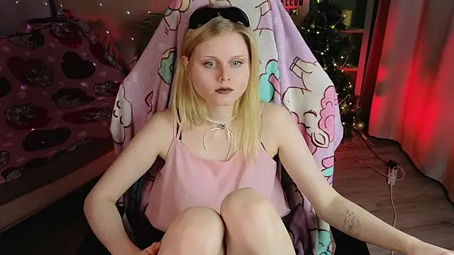 Snapshot of AnoraAmore chatting on January 15, 3:48 pm AnoraAmore online show from January 15, 3:48 pm