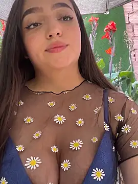 Juanita Rojas online show from December 3, 6:29 pm