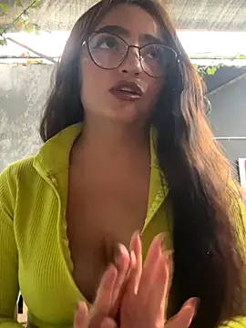 Juanita Rojas online show from November 20, 6:30 pm