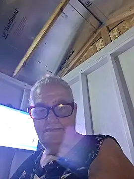 Snapshot of bella5757 chatting on November 22, 11:25 pm bella5757 online show from November 22, 11:25 pm