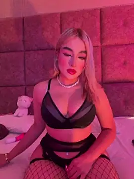 NathalieRoss1 online show from June 2, 2:28 pm