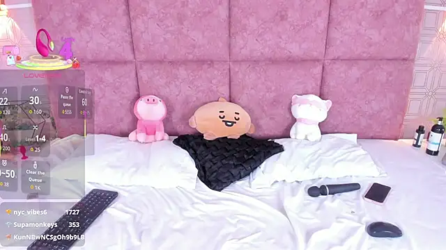 NathalieRoss1 online show from April 2, 6:36 pm