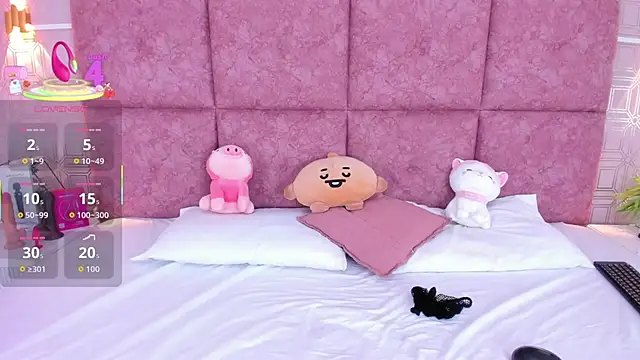 NathalieRoss1 online show from March 21, 6:25 am