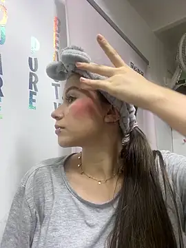 MiaWhiteBunny online show from April 4, 9:32 pm