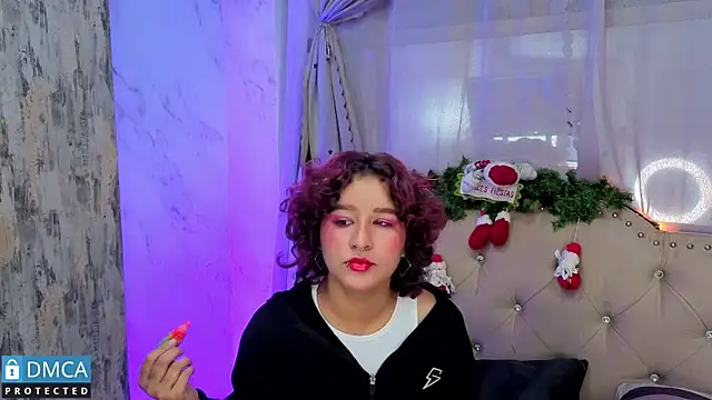 Snapshot of ahsly_Zam chatting on December 4, 3:05 am ahsly Zam online show from December 4, 3:05 am