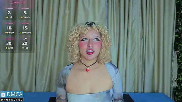 Snapshot of ahsly_Zam chatting on February 17, 3:04 am ahsly Zam online show from February 17, 3:04 am