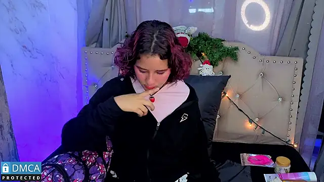 Snapshot of ahsly_Zam chatting on December 17, 3:00 am ahsly Zam online show from December 17, 3:00 am